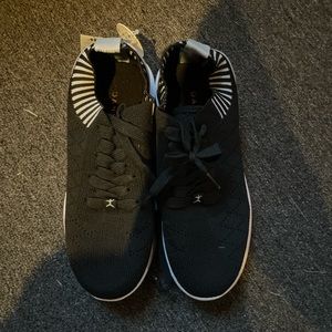 Danskin black shoes